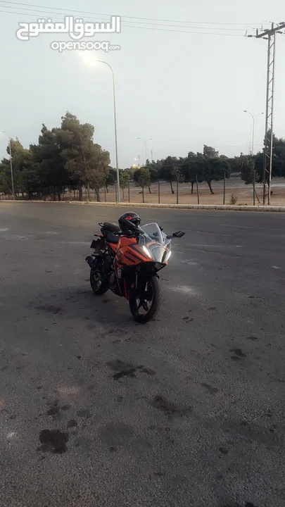 KTM RC 390 الدراجة نمساوية 3300 دينار