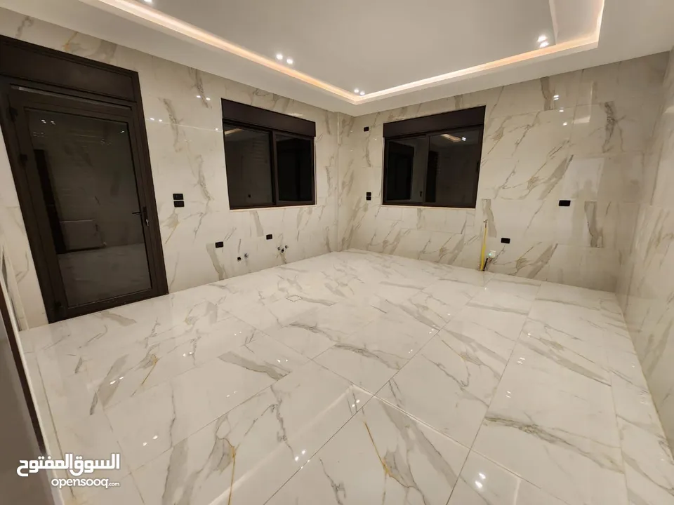 شقة للبيع على طريق المطار ( البنيات )  ref : 14365