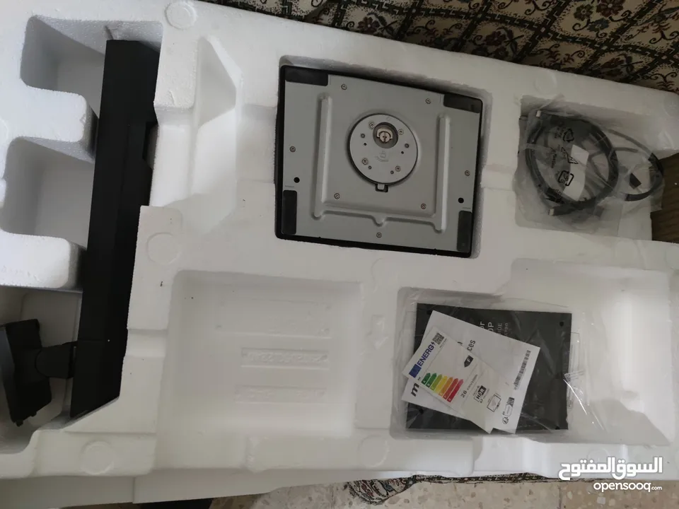 شاشة كمبيوتر 27 4k 144hz