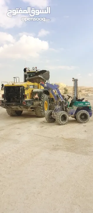 جرافه صغيره كبيرة للايجار يومي او شهري