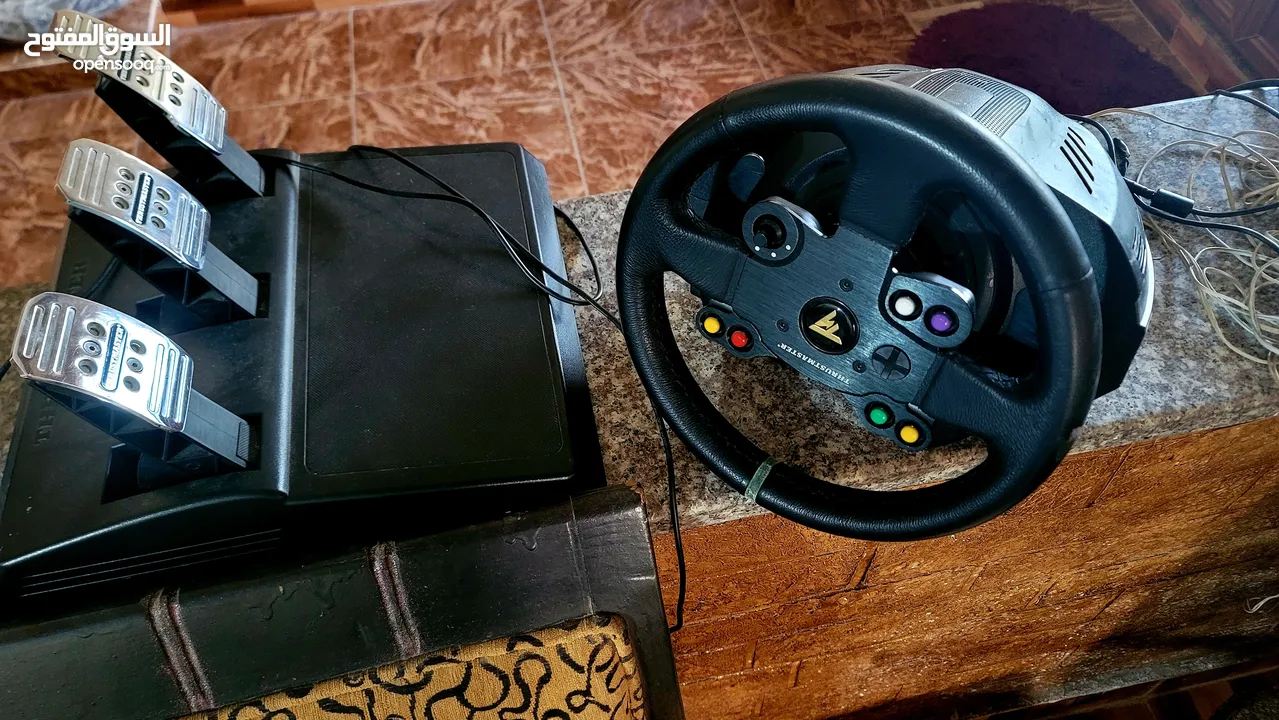 ستيرنج ودعسات Thrustmaster T300RS