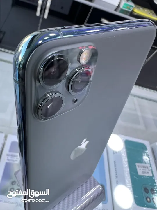 Used iPhone 11 Pro Max (256 GB) ايفون  11 برو ماكس مستعمل بحالة ممتازة  مكفول كفالة فحص و استخدام 30