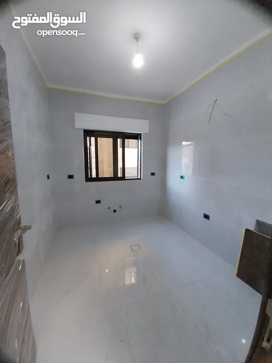 في ارقى مناطق الجاردنز 90م شقة سكنيه و استثمارية