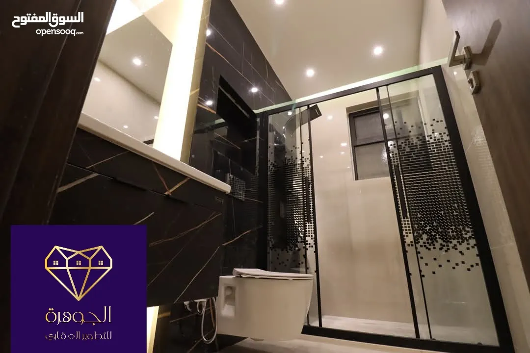 شقة طابق اول فخمه ومميزة جديدة لم تسكن لقطه وبسعر مغري جداااا عرض خاص ع اخر شقة أرقى مناطق خلدا