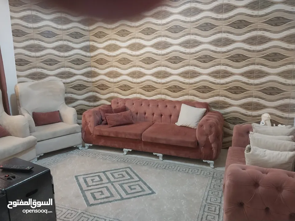 طقم كنب شبه جديد