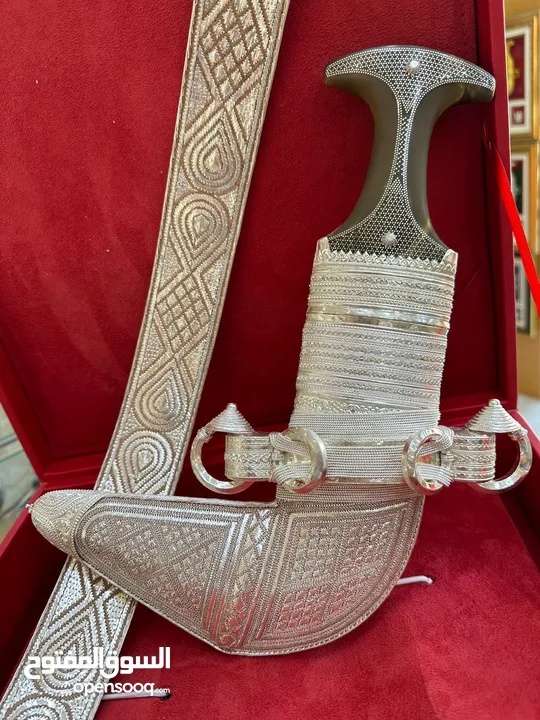 خنجر قرن زراف هندي أصلي مع حزام فضة