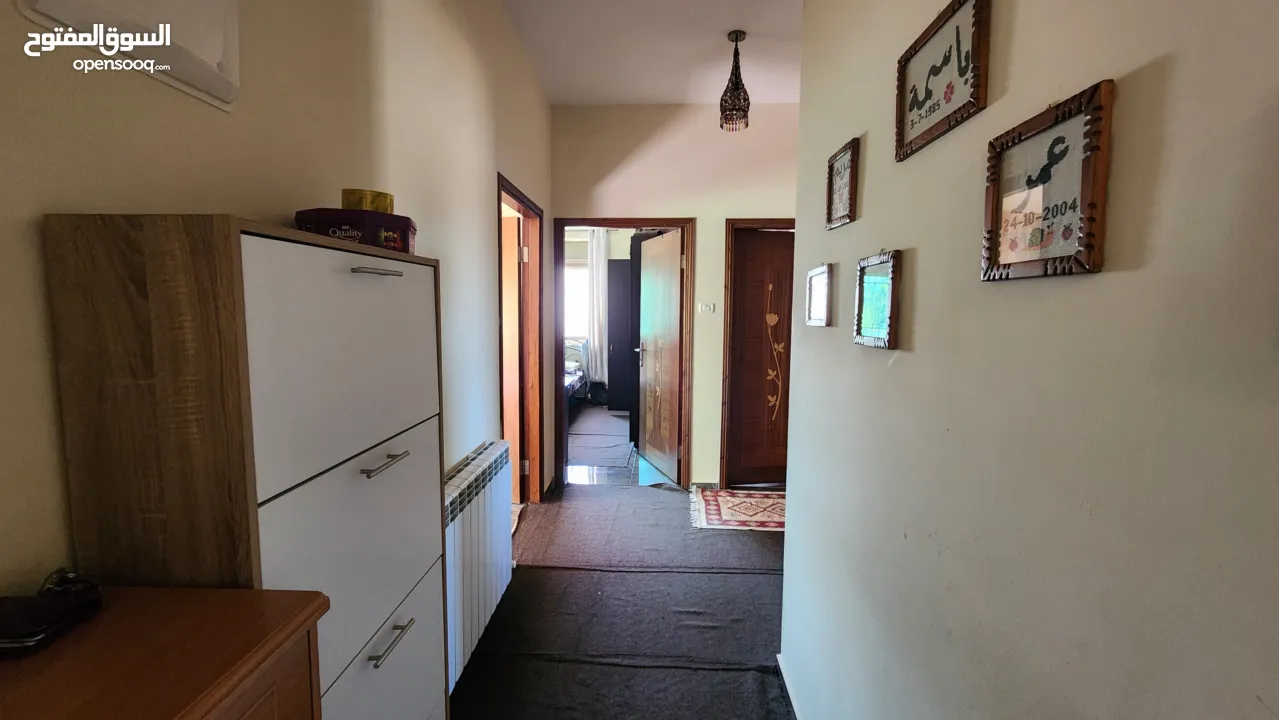 شقه روف للبيع في منطقه هادئه مطله في بيتونيا قرب مدارس نور الهدى من المالك مباشرة وبدون عموله