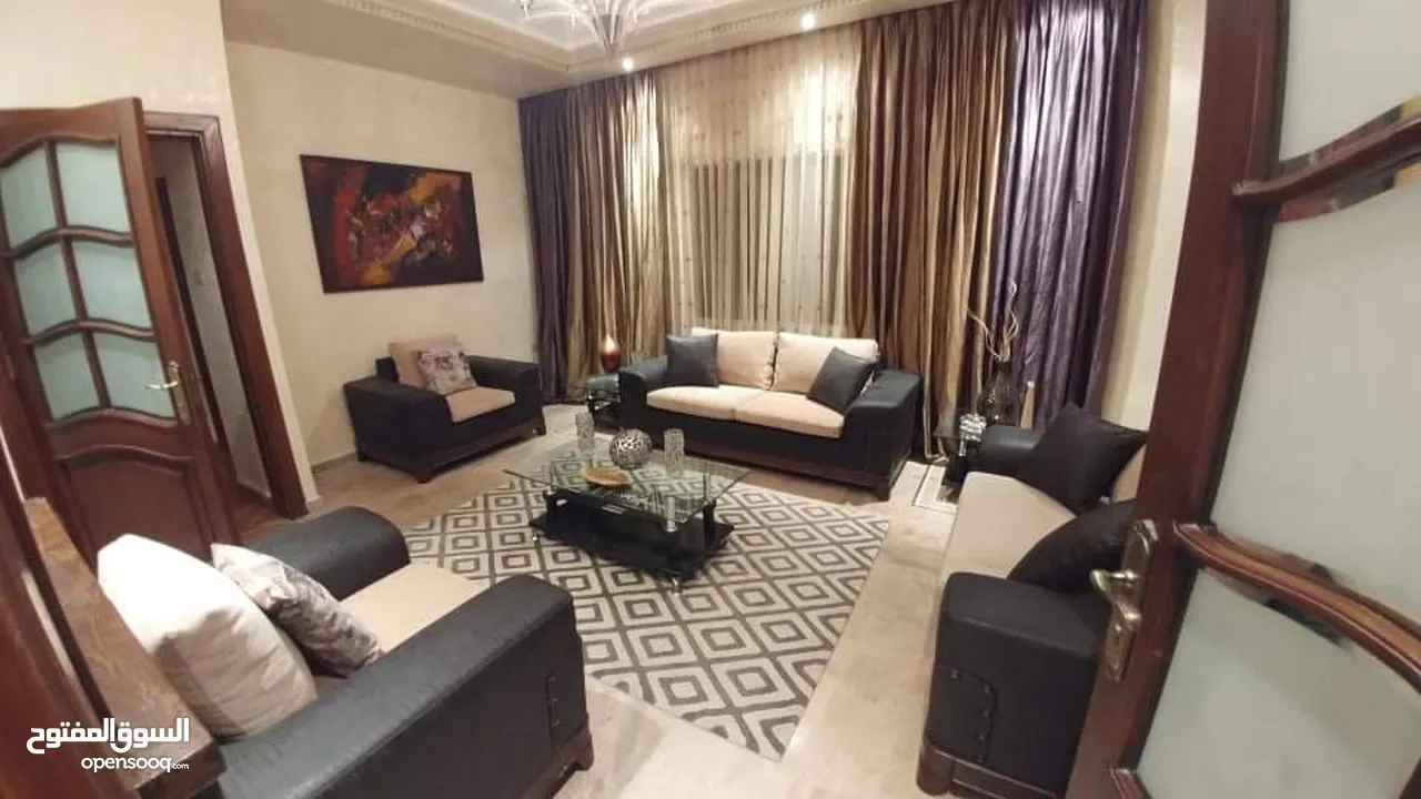 عقار سكني مميز للبيع في عمان الغربية الچاردنز قريب من كل الخدمات مع إطلالة بوجهتين