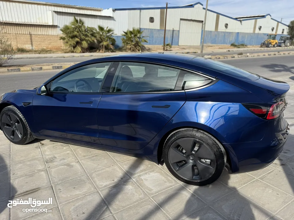 Tesla model 2023 85B+فحص كامل اتوسكور يتوفر تشكيلة كبيرة عدة ألوان