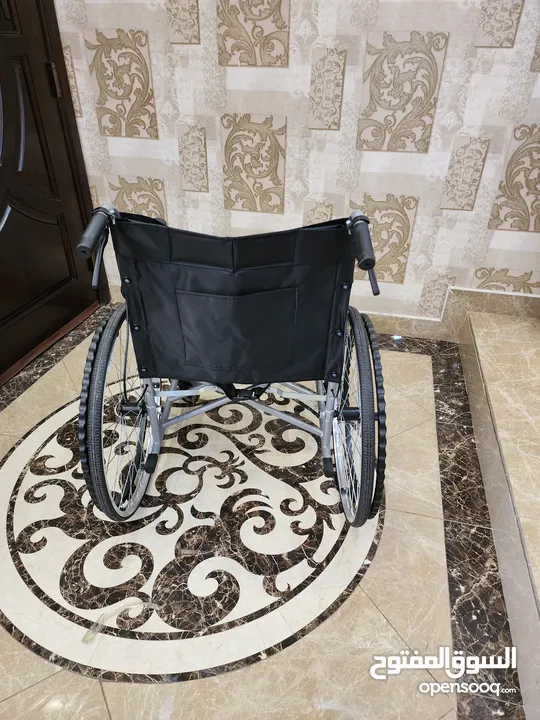 wheelchair, pearly used, كرسي متحرك استعمال خفيف