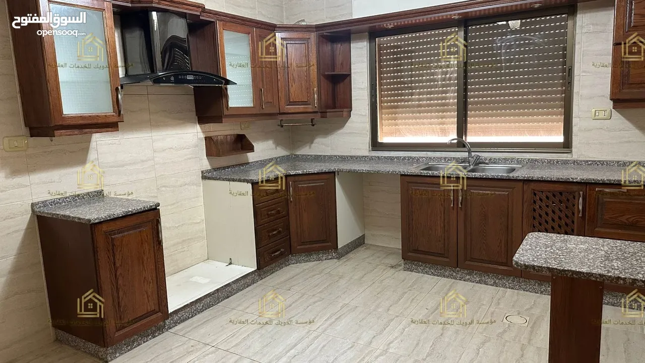 شقة مميزة - حي الصحابة - 3نوم 1ماستر - 200م - قرب الخدمات العامة