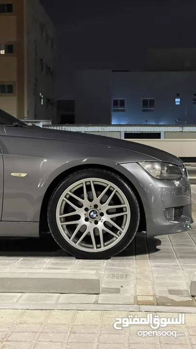 للبيع ماشاءالله  Bmw E92 330i N52 ‎موديل :2007 226km