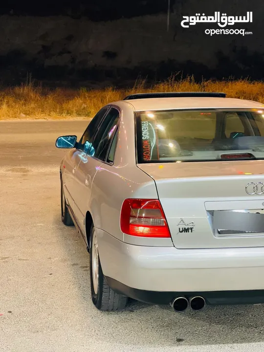 اودي A4 2001