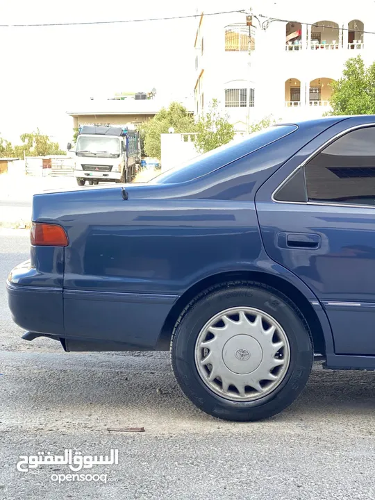 تويوتا كامري 2001