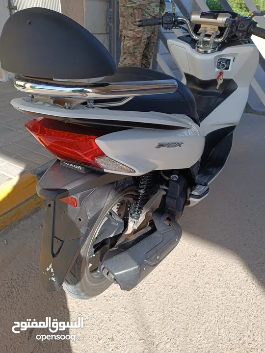 هوندا بي سي اكس pcx