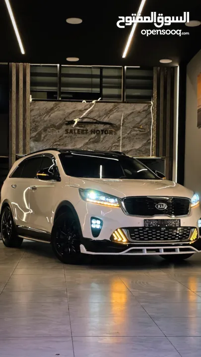 من اجمل كيا سورينتو فل ملغم دفع رباعي بحاله الشركه