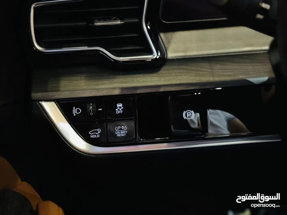 كيا سبورتاج هايبرد 2024 (چرافيتي) الاضافات الكاملة دهان الشركة المنتجة ولا غرام بوية