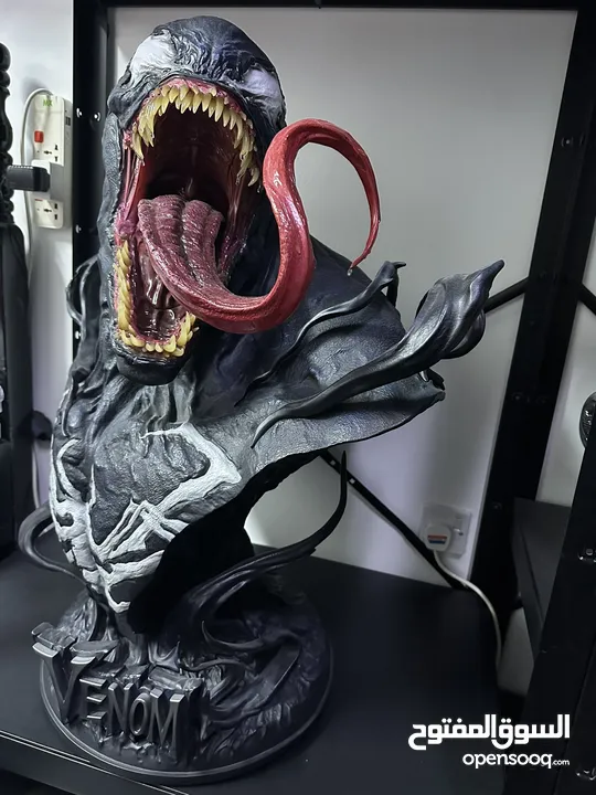 Life size venom