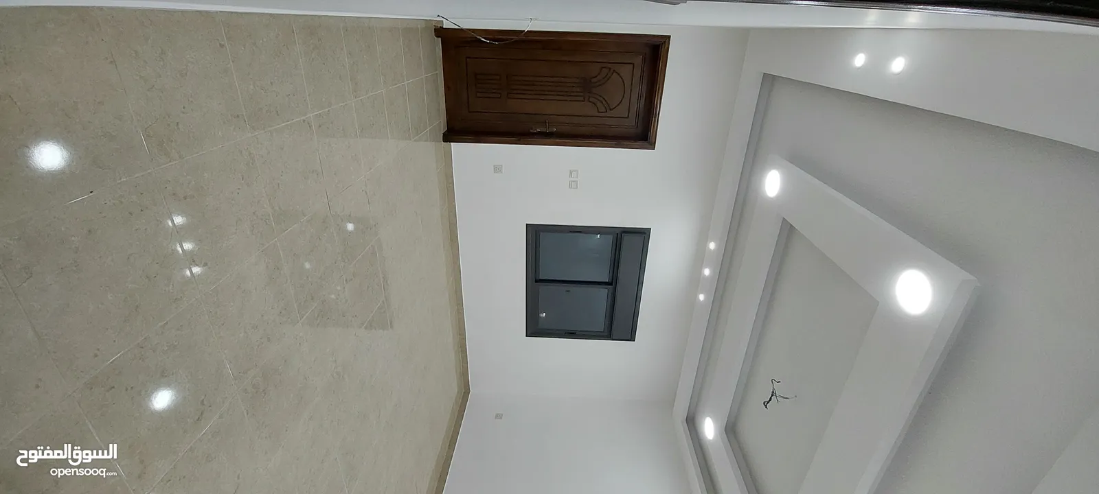 شقة فاخرة للبيع التاسعة كاش أو اقساط ط1هندسي 114 م اطلالة بحرية دائما