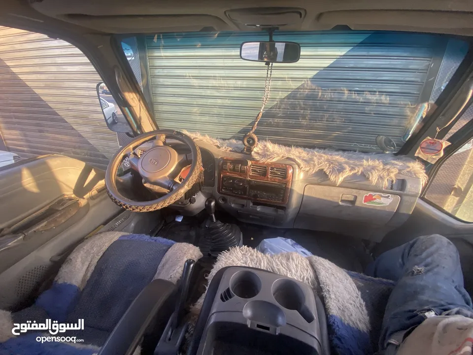 كيا فورنتير موديل 2003