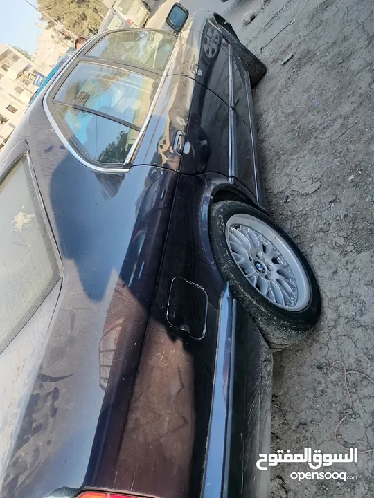 بي ام دبليو 520