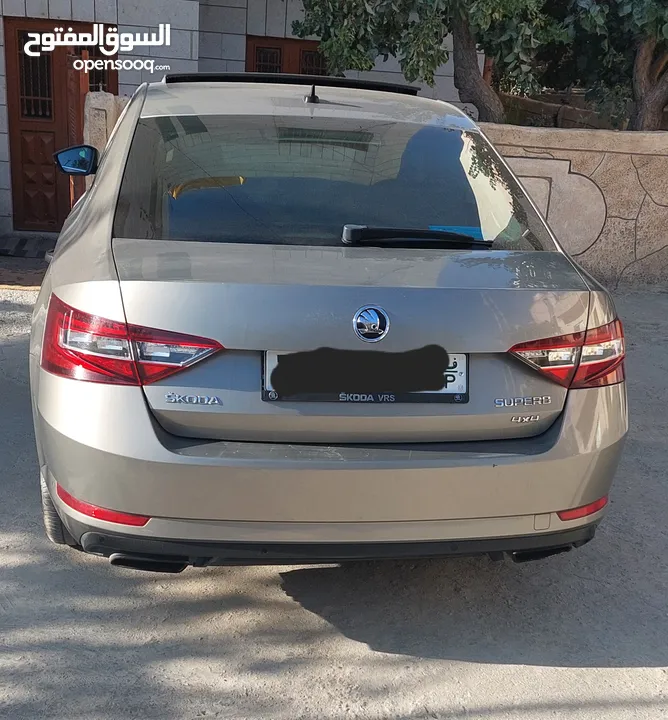 اسكودا سوبير بنزين 2018 قوه 2000 4x4 قوه 280حصان بانوراما  نقطه عمياء خروج عن المسار فل الفل بصمه