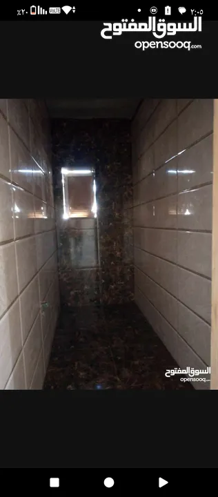 معلم بلاط السيراميك وبورسلان