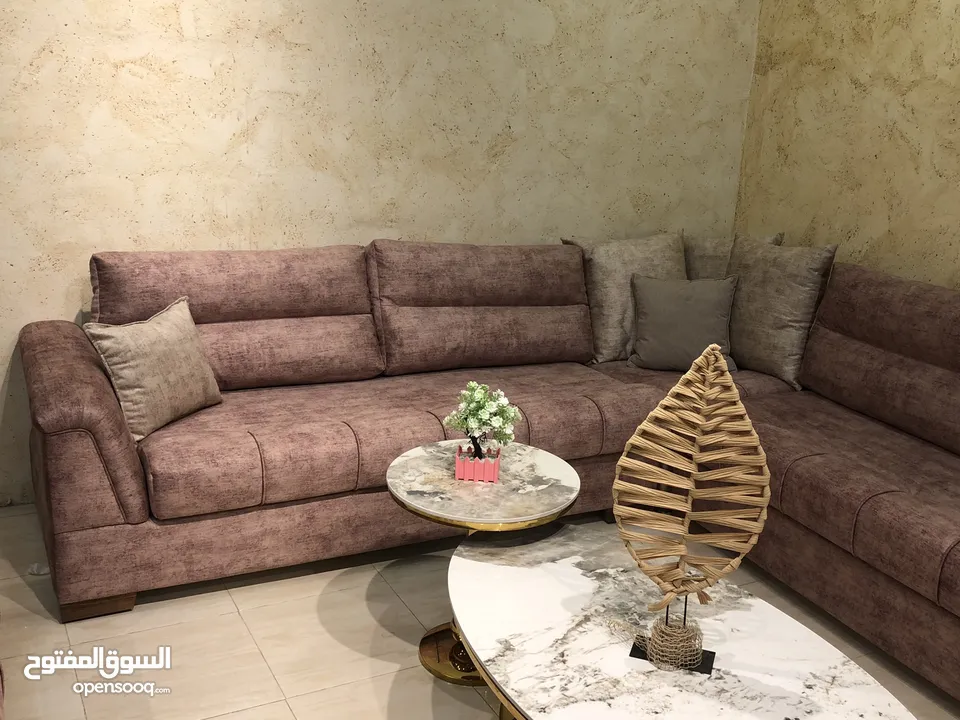 طقم كورنر كنب محلي صالون أمريكي مغلف كلاسيك كشاط اسود خشب سويدي مميز وبأقل سعر بالسوق