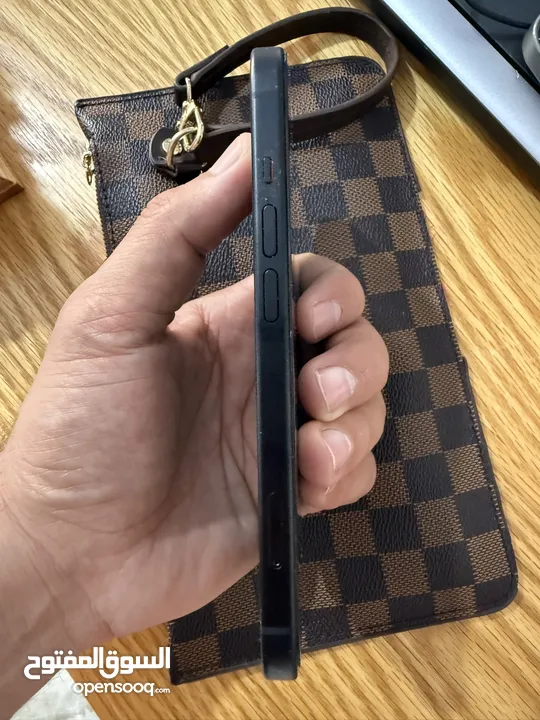 1799 شيكل  -IPhone 15