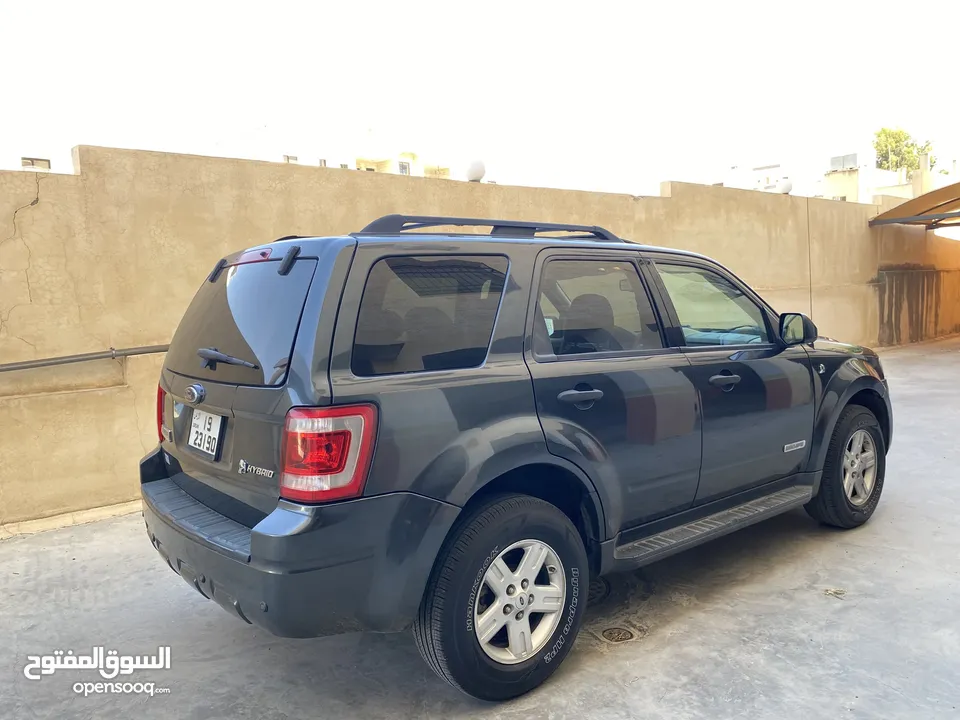 فورد اسكايب فل كامل فورويل وفتحة ودهان الوكالة 7 جيد كلين تايتل