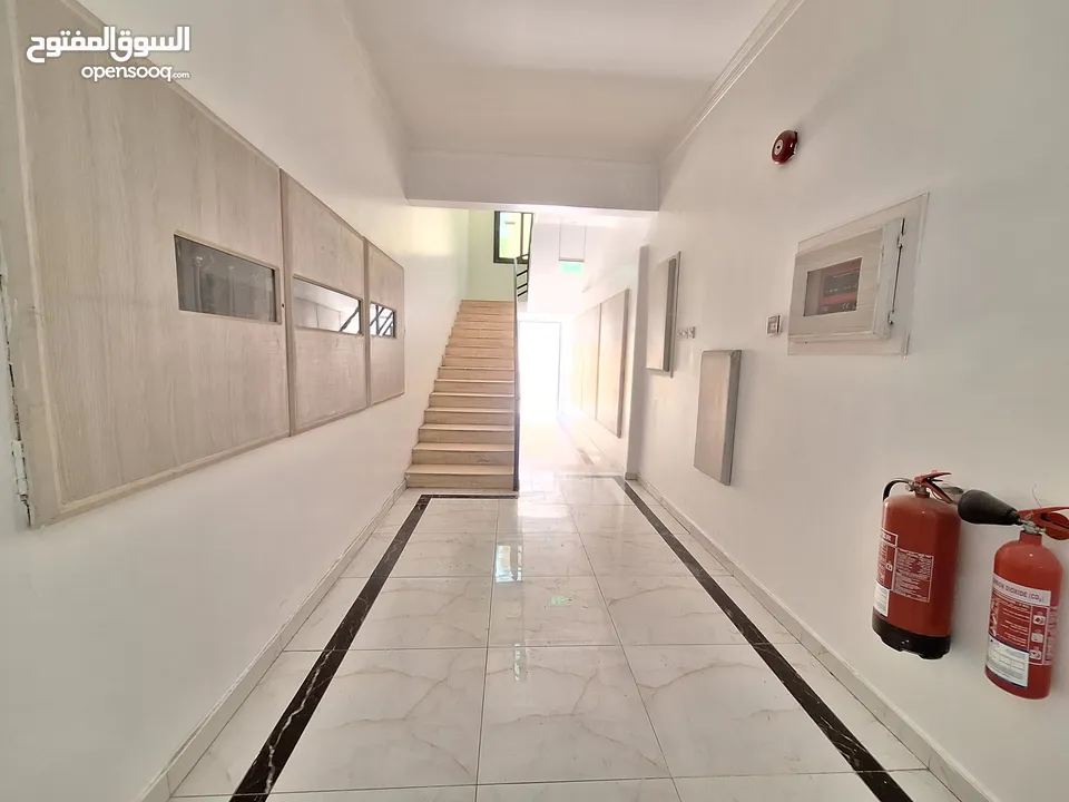 Special Offer!!!3 Bhk With 4 Bathroom Spacious Closed Kitchen With Ac