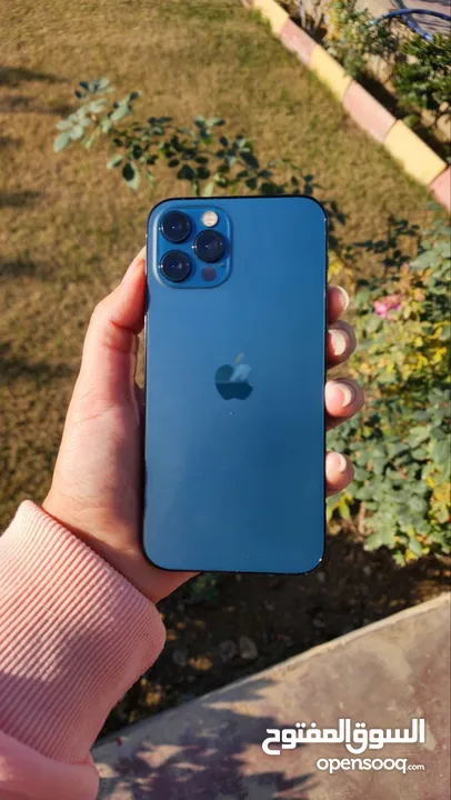 Iphone 12 pro بطارية85 جهاز جديد لوك نضيف وياه كارتونه