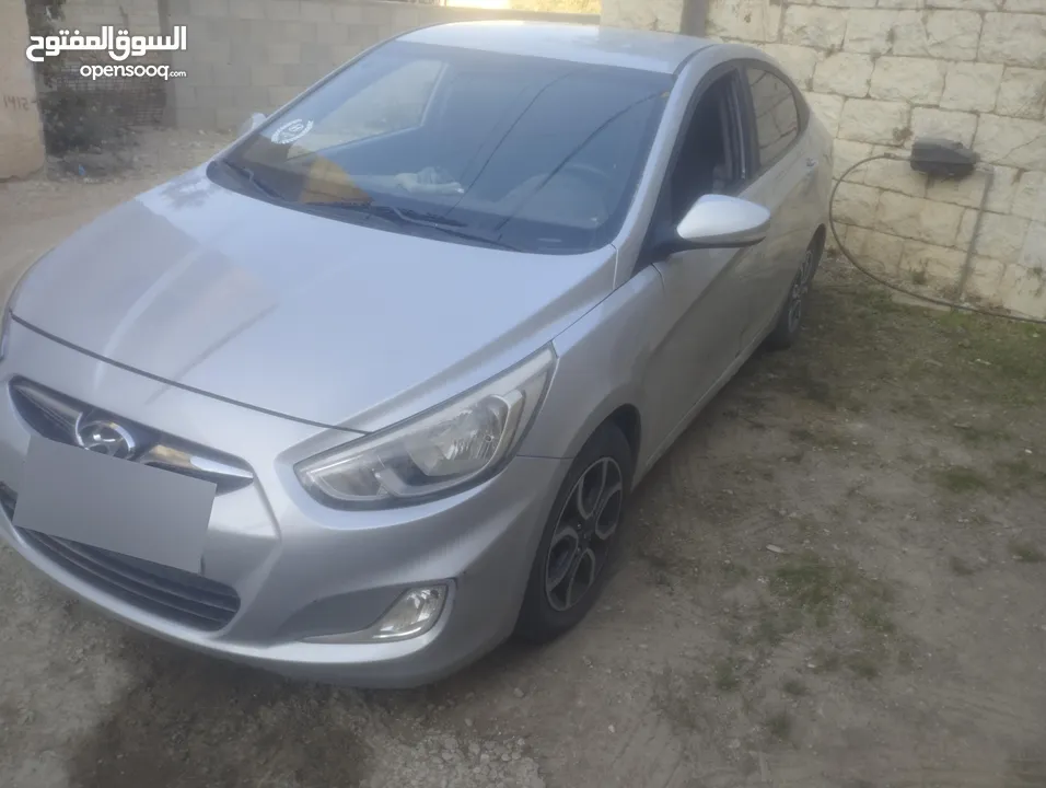 اكسنت منفوضه بالكامل  مش ناقصها برغي