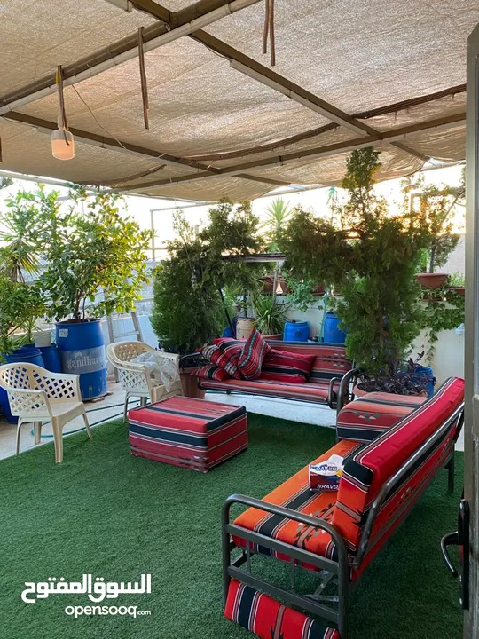 منزل بيت للبيع او للاستثمار مع إمكانية البناء على السطح