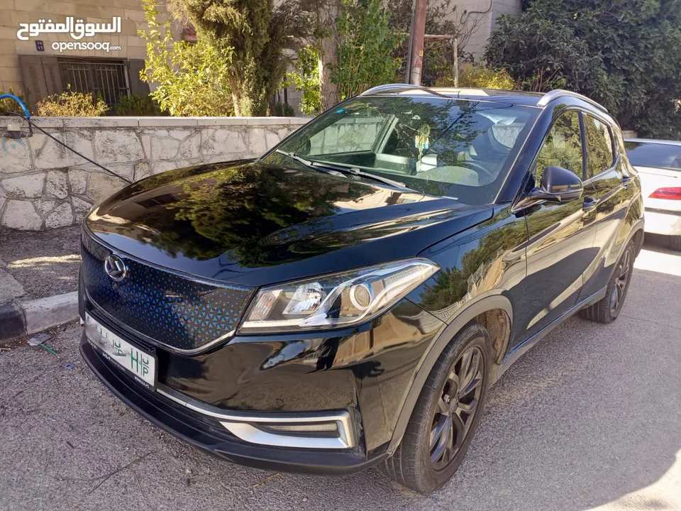 سيريس موديل 2023
