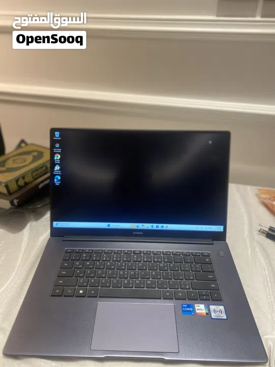 Huawei MateBook D15  i5  8GB RAM  512GB SSD  شبه جديد