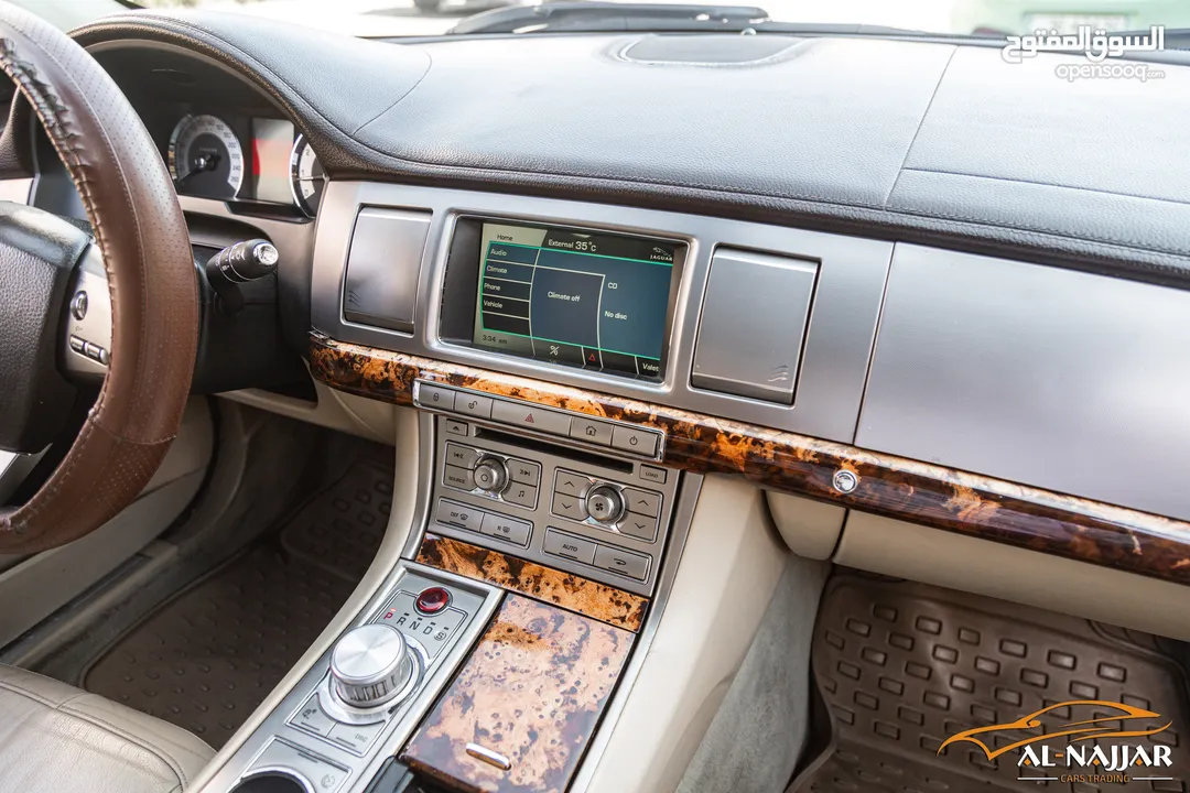 Jaguar XF 2007  السيارة وارد الشركة و بحالة ممتازة جدا