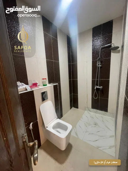 شقة بمساحة واسعة للبيع في الطيرة  ,,,  مع امكانية التأجير