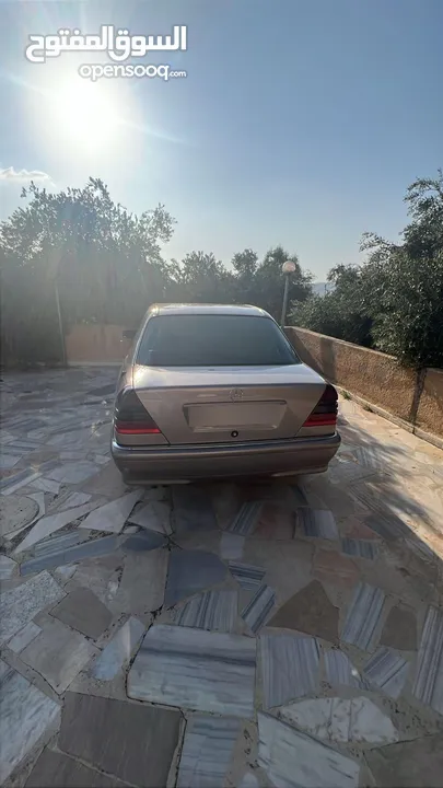 مرسيدس c200