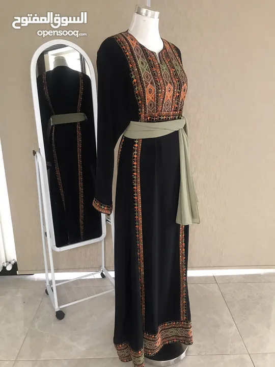 فساتين شبه جديده مشكله