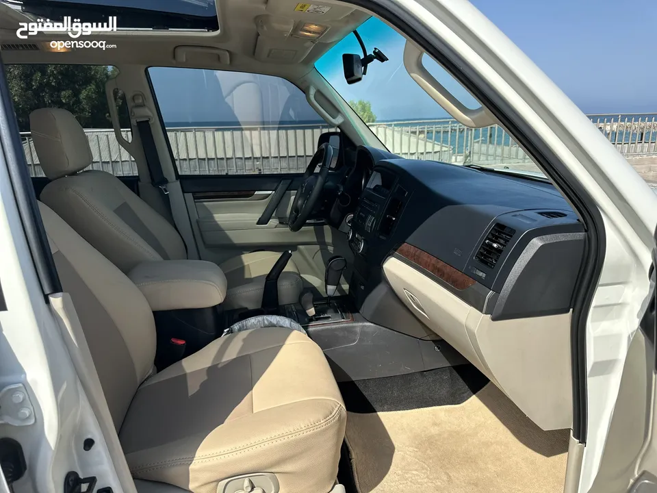 Mitsubishi Pajero 2014 oman car 3.5 full options