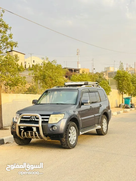 ميتسوبيشي باجيرو 2008