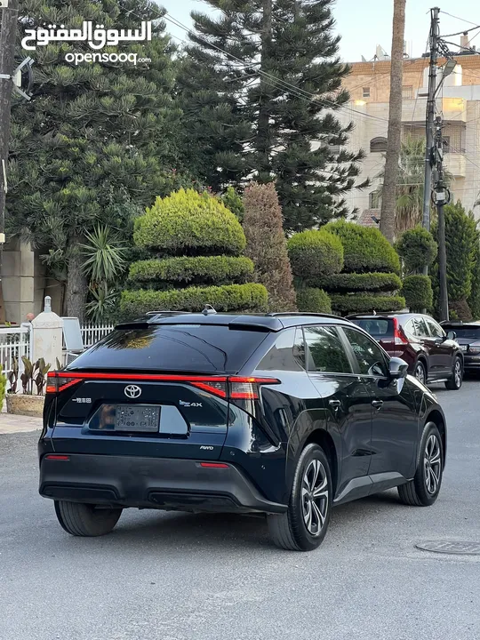 تويوتا BZ 4 فل كامل بانوراما لون مميز ((قابل للبدل))