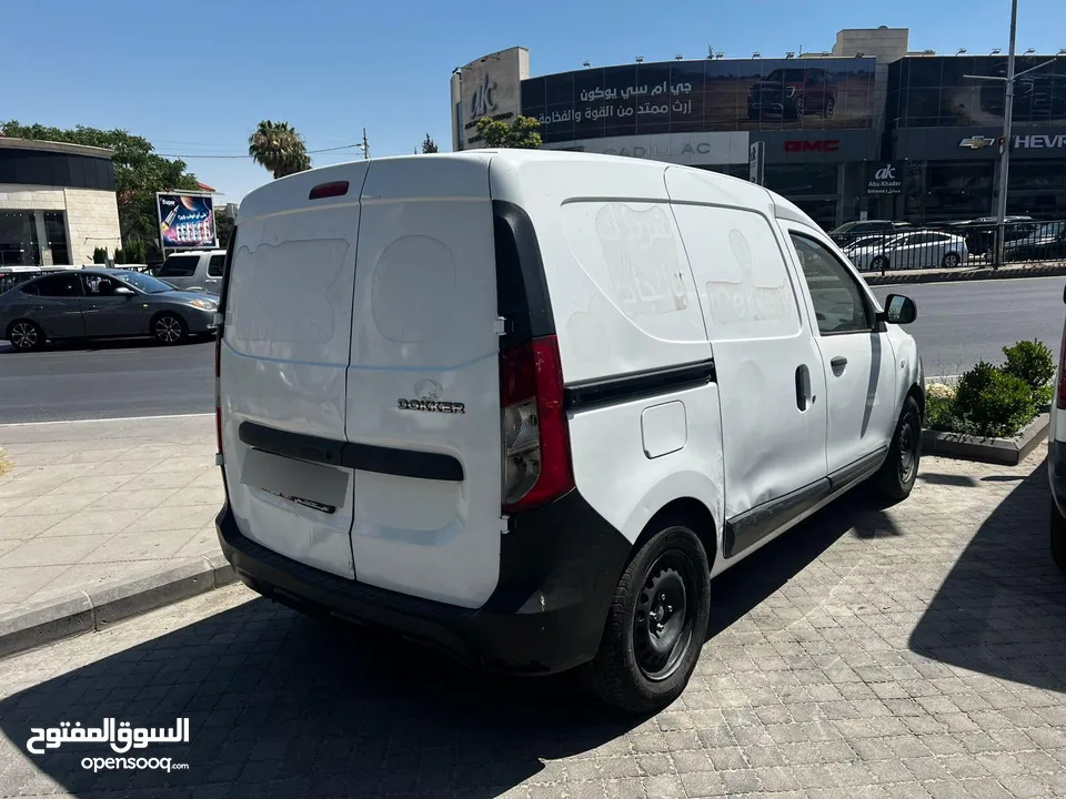 فان رينو دوكر 2017