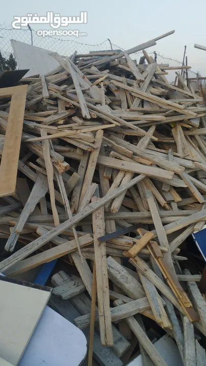 نشتري جميع الاثاث المستعمل والخشب المستعمل بالطن و الأجهزة الكهربائية والكندشنات