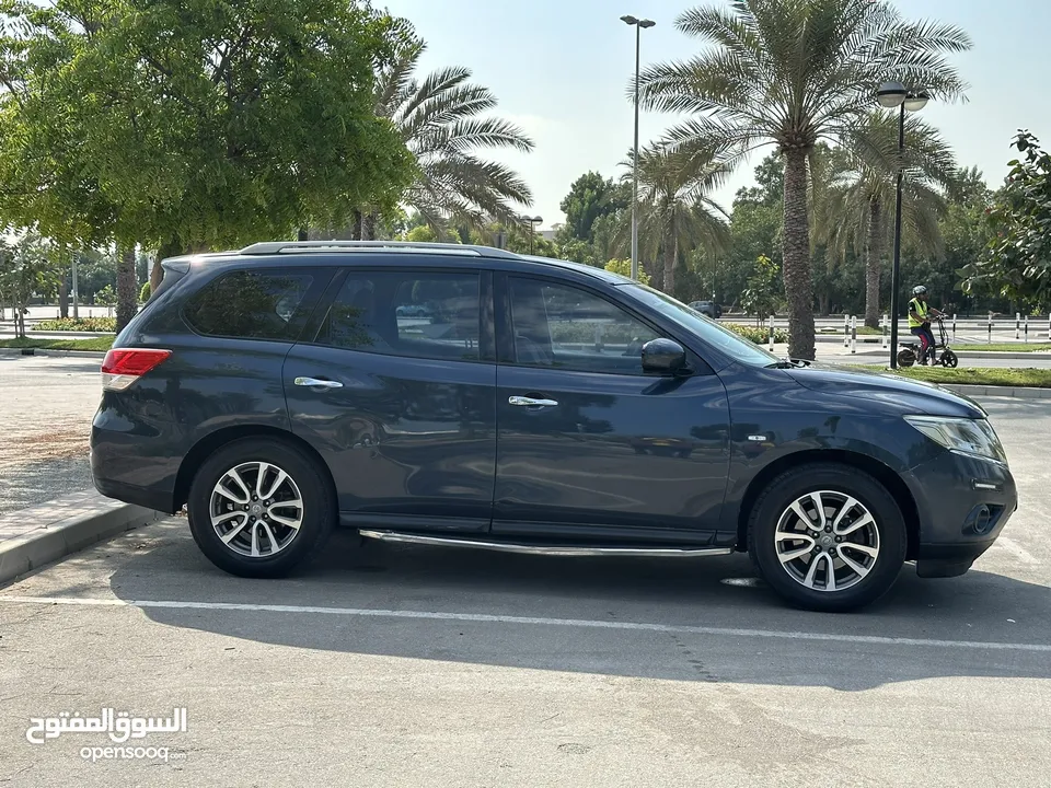 Nissan Pathfinder SV Limited Edition 2015 Model GCC Spec