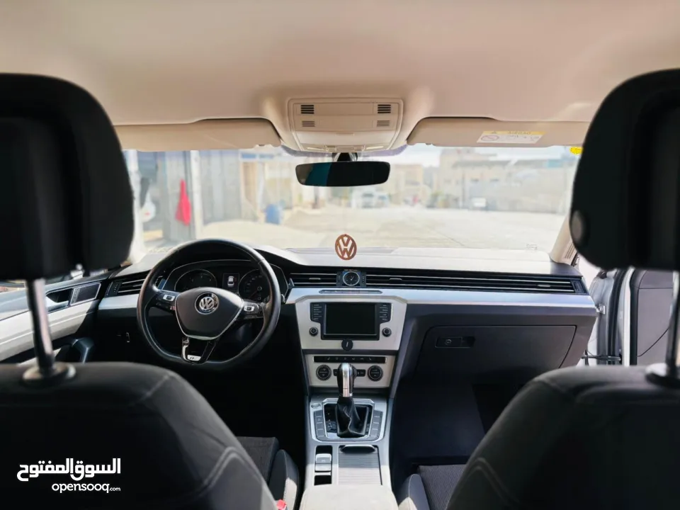 فولكسفاجن باسات / 2017