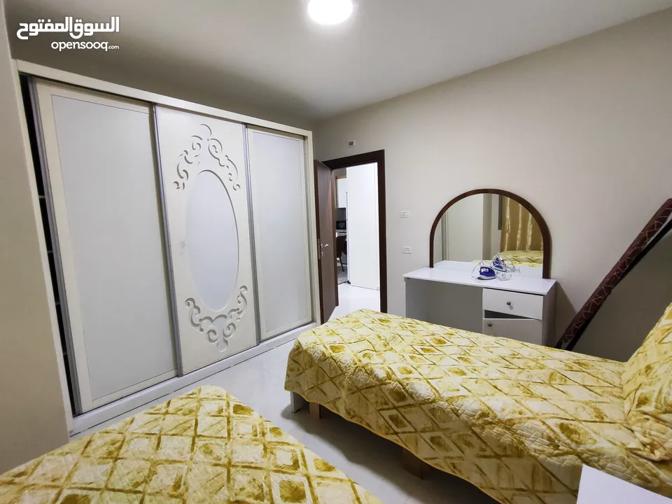 شقة مفروشة للإيجار في عين منجد