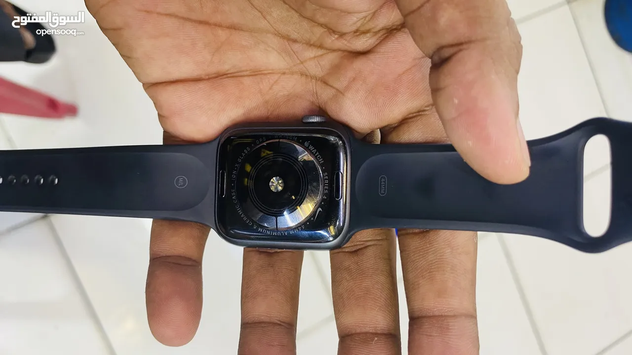 Apple watch series 4 nike edition