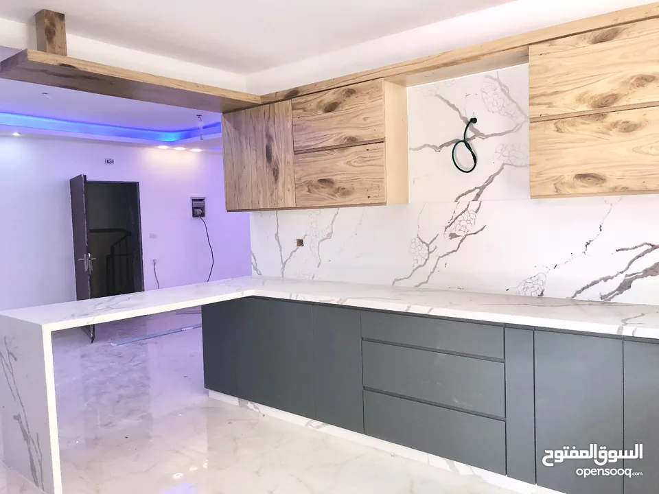 شقة للإيجار مع حديقة ومدخل خاص